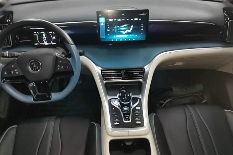 Used BYD Song Pro 2021 1.5T Automatic Xiaoyun Elite Edition Center Console
