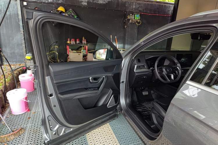 Used BYD Song Pro 2021 1.5T Automatic Elite Edition Driver Seat