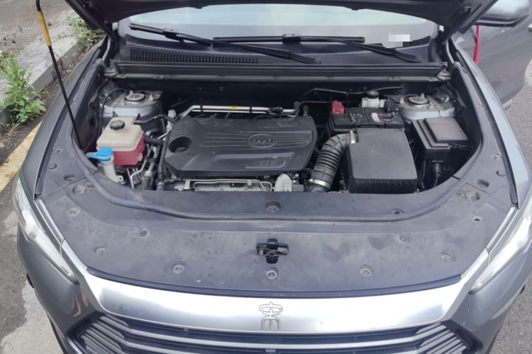 Used BYD Song Pro 2021 1.5T Automatic Luxury Model Engine Bay