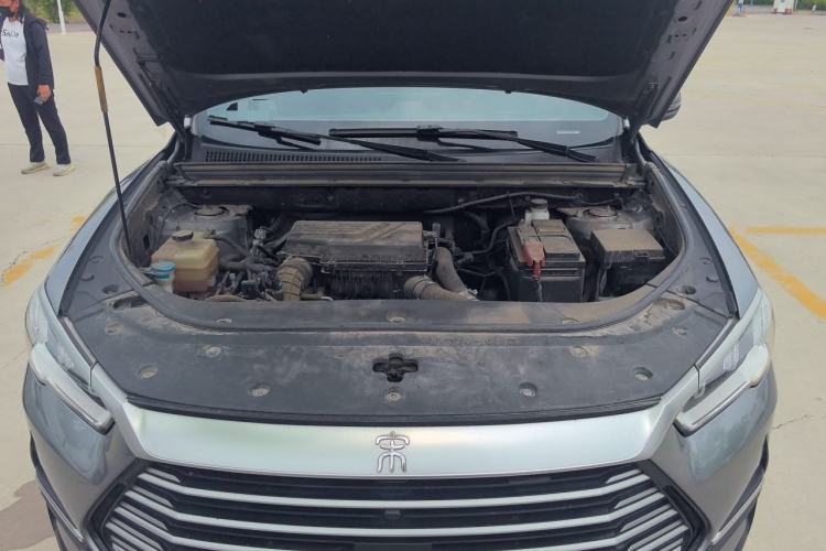 Used BYD Song Pro 2021 1.5T Automatic Xiaoyun Elite Edition Engine Bay