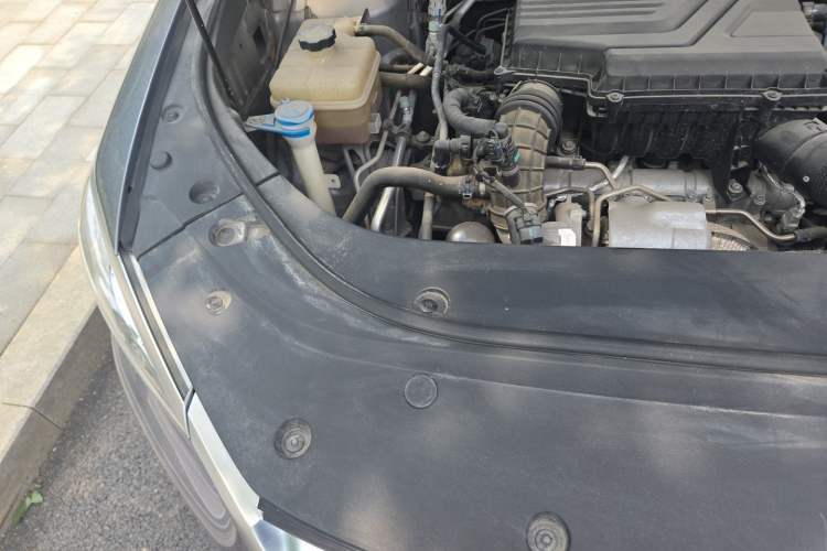 Used BYD Song Pro 2021 1.5T Automatic Xiaoyun Luxury Model Engine Bay Right