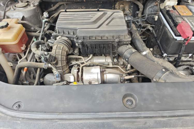 Used BYD Song Pro 2021 1.5T Automatic Xiaoyun Elite Edition Engine Bay Right