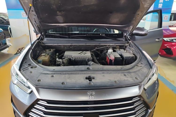 Used BYD Song Pro 2021 1.5T Automatic Xiaoyun Elite Edition Engine Bay