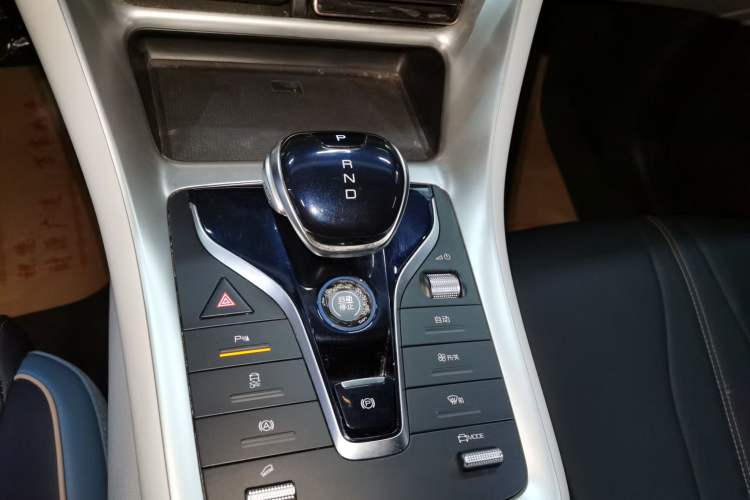 Used BYD Song Pro 2021 1.5T Automatic Xiaoyun Luxury Model Gear Lever