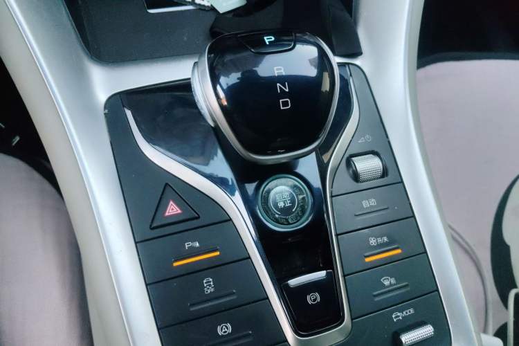 Used BYD Song Pro 2021 1.5T Automatic Xiaoyun Luxury Model Gear Lever