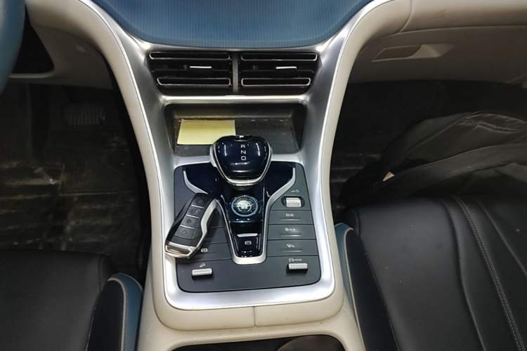 Used BYD Song Pro 2021 1.5T Automatic Xiaoyun Elite Edition Gear Lever