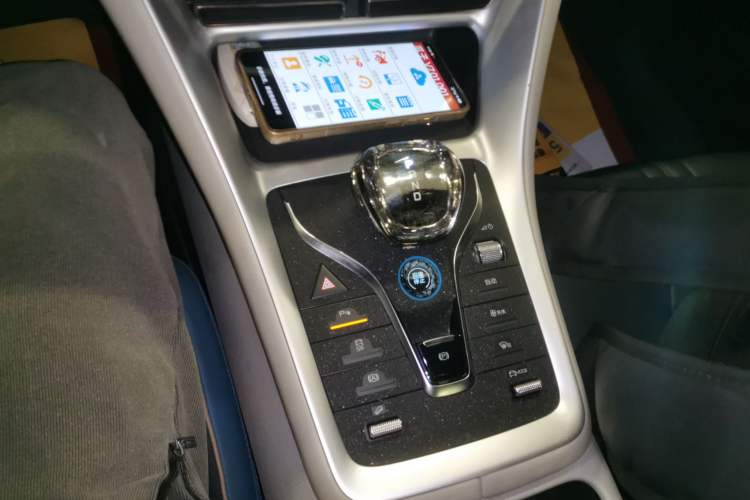 Used BYD Song Pro 2021 1.5T Automatic Xiaoyun Luxury Model Gear Lever
