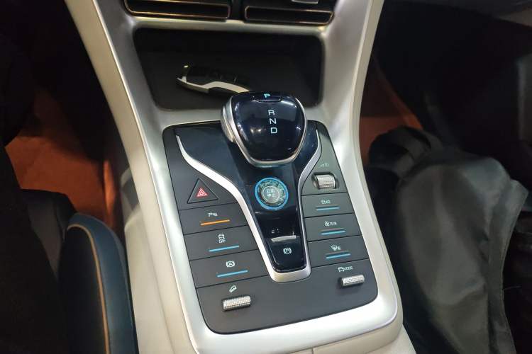 Used BYD Song Pro 2021 1.5T Automatic Xiaoyun Elite Edition Gear Lever