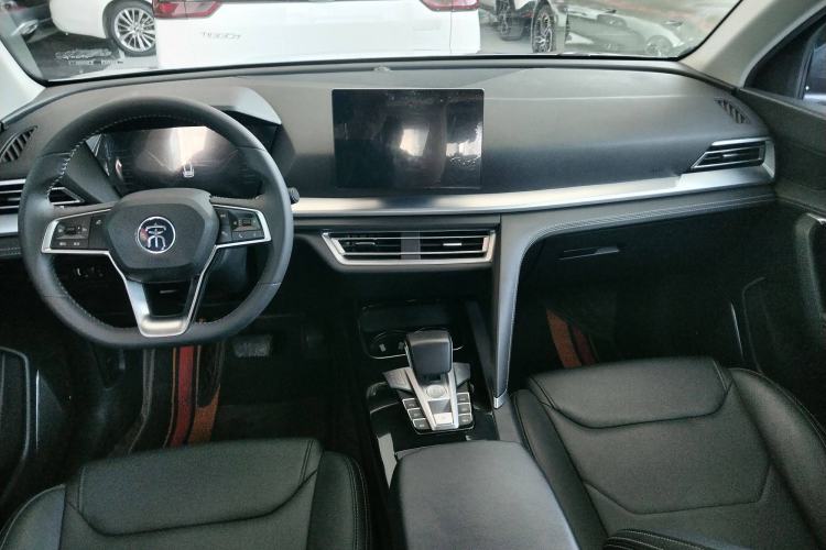 Used BYD Song Pro 2021 1.5T Automatic Elite Edition Interior 3