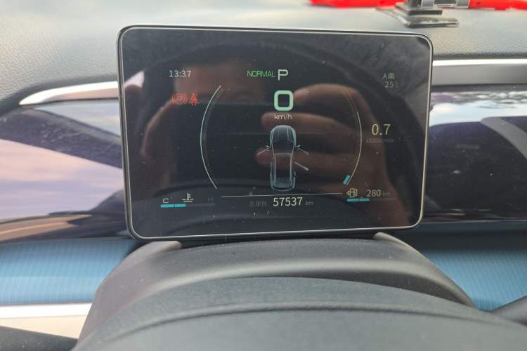 Used BYD Song Pro 2021 1.5T Automatic Xiaoyun Luxury Model Odometer Close Up