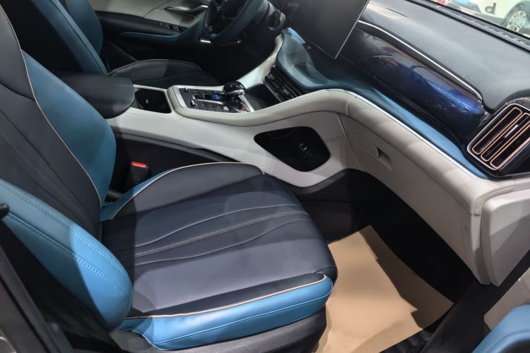 Used BYD Song Pro 2021 1.5T Automatic Xiaoyun Luxury Model Right Front Seat