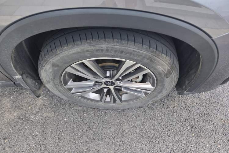 Used BYD Song Pro 2021 1.5T Automatic Xiaoyun Luxury Model Right Front Wheel Hub