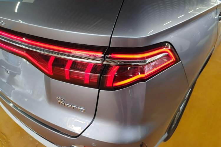 Used BYD Song Pro 2021 1.5T Automatic Xiaoyun Elite Edition Right Rear Taillight