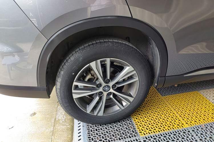 Used BYD Song Pro 2021 1.5T Automatic Elite Edition Right Rear Wheel Hub