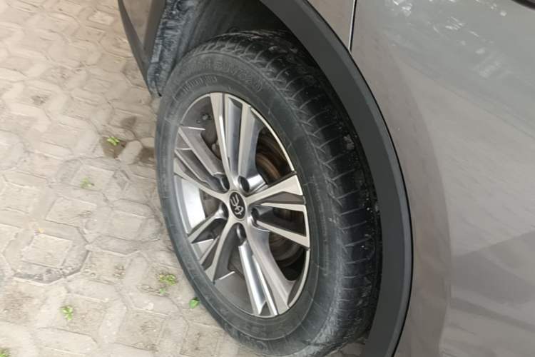 Used BYD Song Pro 2021 1.5T Automatic Luxury Model Right Rear Wheel Hub