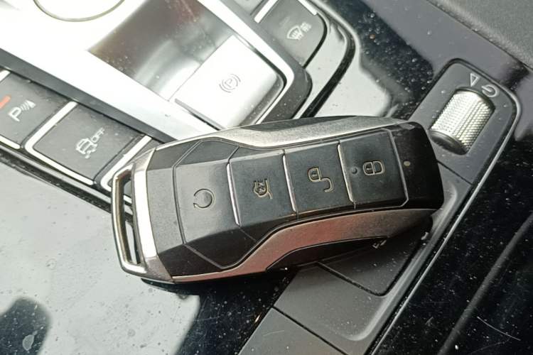 Used BYD Song Pro 2021 1.5T Automatic Luxury Model Vehicle Key