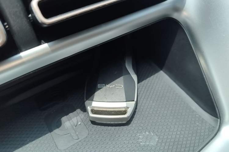 Used BYD Song Pro 2021 1.5T Automatic Xiaoyun Edition Prestige Version Vehicle Key