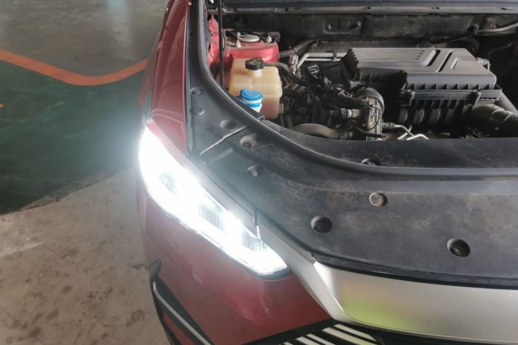 Used BYD Song Pro 2021 1.5T Automatic Xiaoyun Luxury Model Right Front Headlight