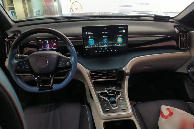 Used BYD Song Pro 2021 1.5T Automatic Xiaoyun Luxury Model Center Console