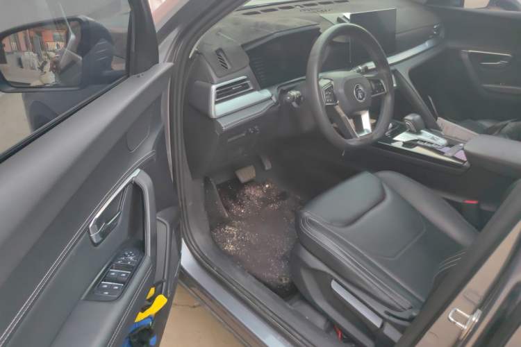 Used BYD Song Pro 2021 1.5T Automatic Elite Edition Driver Seat