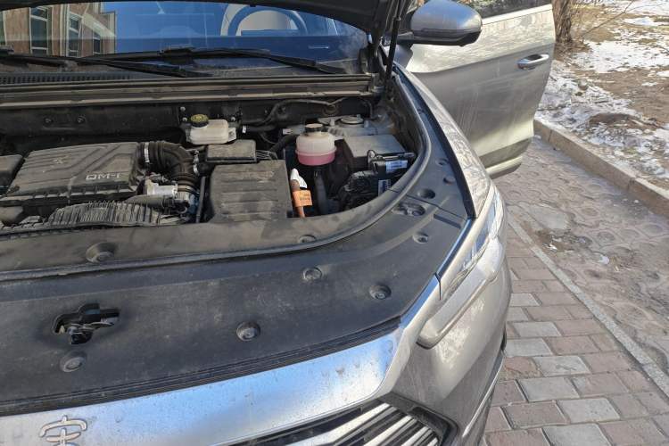 Used BYD Song Pro 2021 1.5T Automatic Luxury Model Engine Bay Left