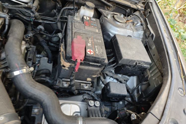 Used BYD Song Pro 2021 1.5T Automatic Xiaoyun Luxury Model Engine Bay Left