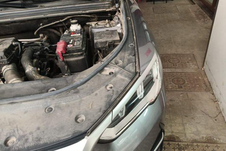 Used BYD Song Pro 2021 1.5T Automatic Xiaoyun Luxury Model Engine Bay Left