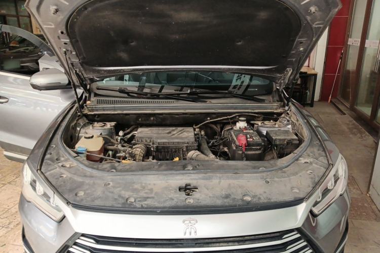 Used BYD Song Pro 2021 1.5T Automatic Xiaoyun Luxury Model Engine Bay
