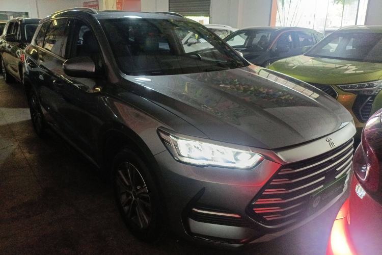 Used BYD Song Pro 2021 1.5T Automatic Xiaoyun Elite Edition Front Right 45 Deg