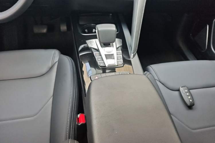 Used BYD Song Pro 2021 1.5T Automatic Elite Edition Gear Lever