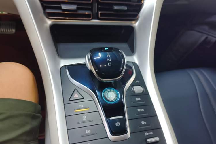 Used BYD Song Pro 2021 1.5T Automatic Xiaoyun Elite Edition Gear Lever