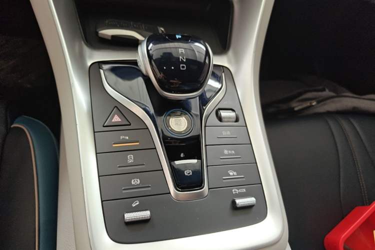 Used BYD Song Pro 2021 1.5T Automatic Xiaoyun Luxury Model Gear Lever