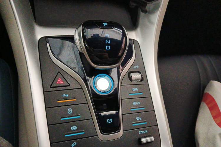 Used BYD Song Pro 2021 1.5T Automatic Xiaoyun Luxury Model Gear Lever