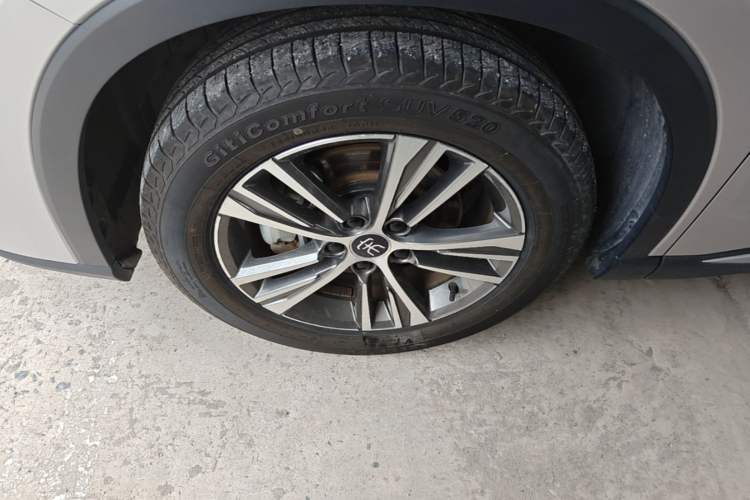 Used BYD Song Pro 2021 1.5T Automatic Xiaoyun Luxury Model Left Front Wheel Hub