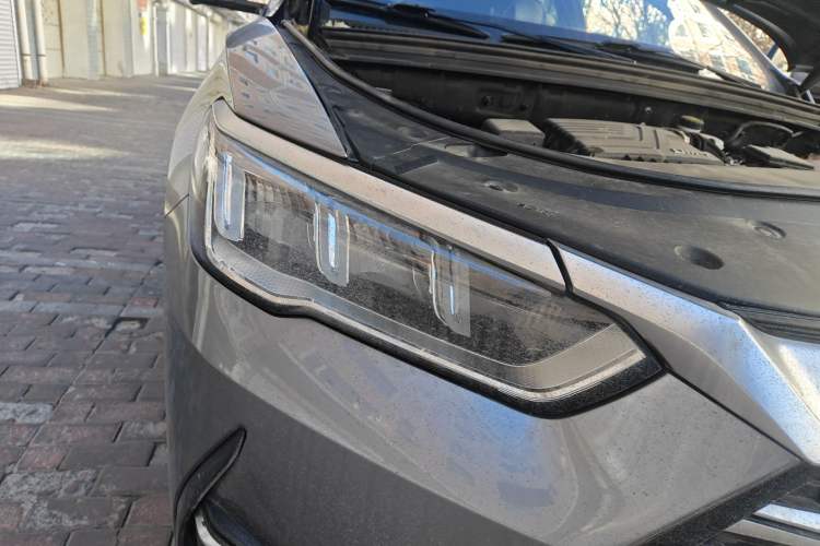 Used BYD Song Pro 2021 1.5T Automatic Luxury Model Right Front Headlight