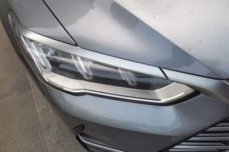 Used BYD Song Pro 2021 1.5T Automatic Xiaoyun Elite Edition Right Front Headlight