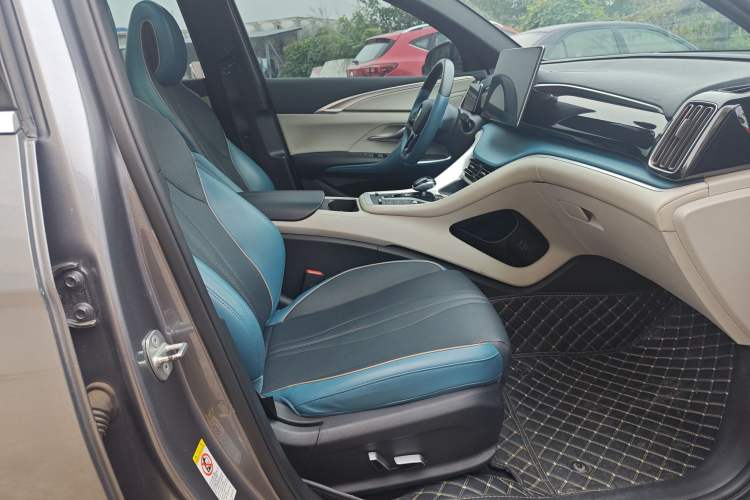 Used BYD Song Pro 2021 1.5T Automatic Xiaoyun Edition Prestige Version Right Front Seat