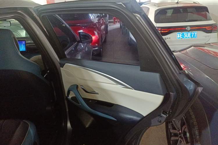Used BYD Song Pro 2021 1.5T Automatic Xiaoyun Elite Edition Right Rear Door Interior
