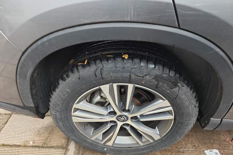 Used BYD Song Pro 2021 1.5T Automatic Xiaoyun Luxury Model Right Rear Wheel Hub
