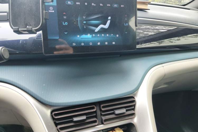 Used BYD Song Pro 2021 1.5T Automatic Xiaoyun Elite Edition Audio And AC Panel