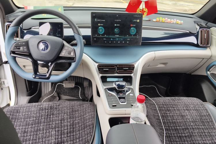 Used BYD Song Pro 2021 1.5T Automatic Xiaoyun Luxury Model Center Console