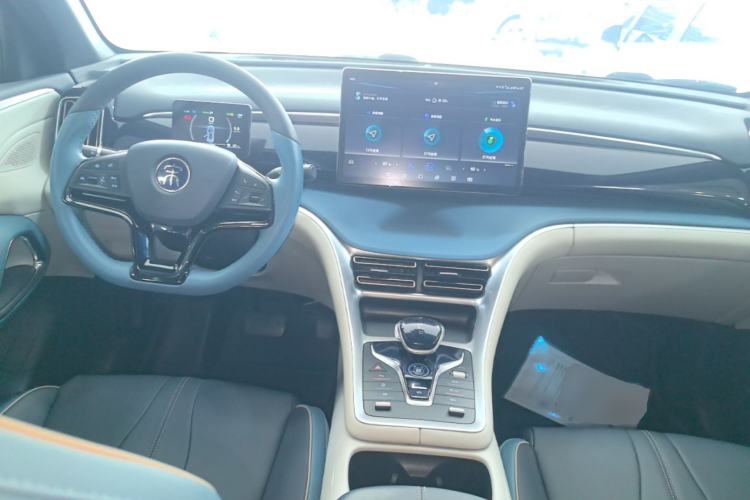 Used BYD Song Pro 2021 1.5T Automatic Xiaoyun Luxury Model Center Console