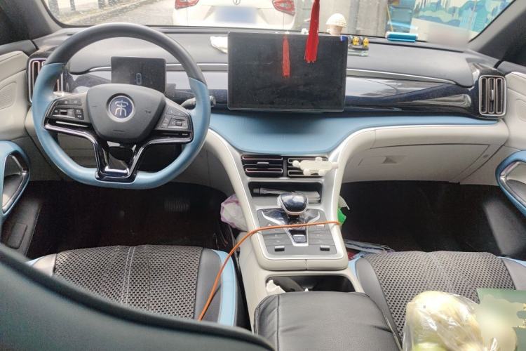 Used BYD Song Pro 2021 1.5T Automatic Xiaoyun Luxury Model Center Console