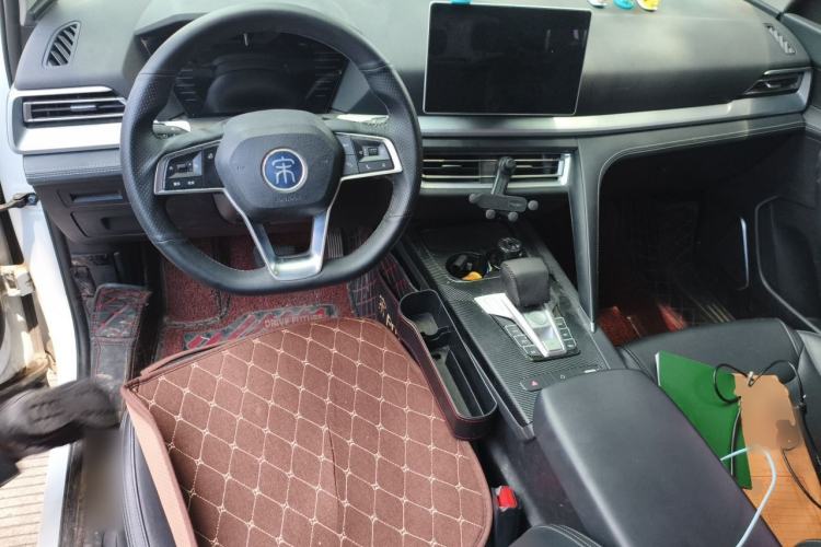 Used BYD Song Pro 2021 1.5T Automatic Elite Edition Center Console
