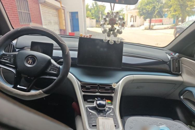 Used BYD Song Pro 2021 1.5T Automatic Xiaoyun Edition Prestige Version Center Console