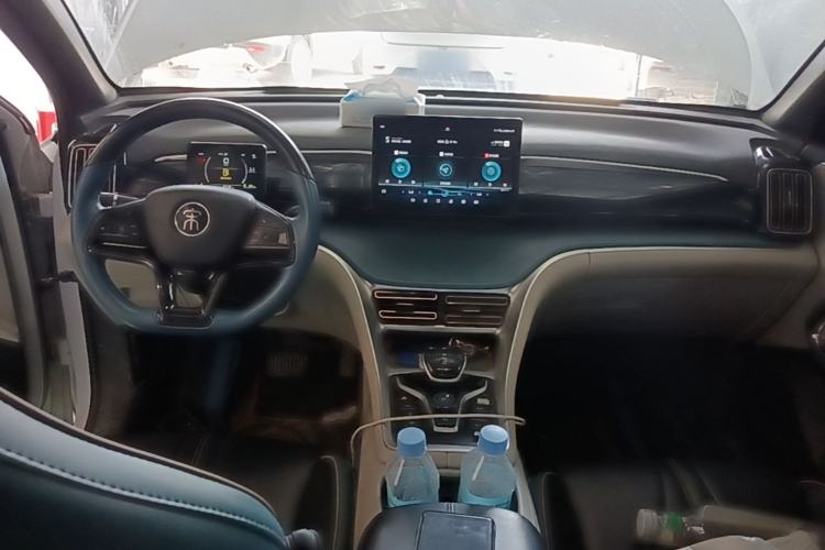 Used BYD Song Pro 2021 1.5T Automatic Xiaoyun Elite Edition Center Console
