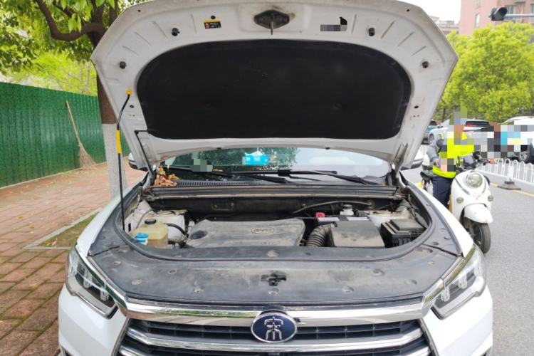 Used BYD Song Pro 2021 1.5T Automatic Elite Edition Engine Bay