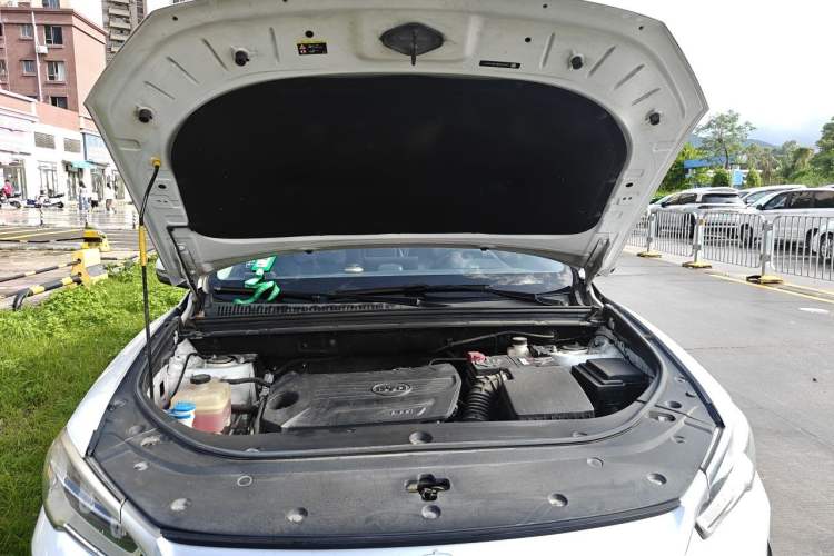 Used BYD Song Pro 2021 1.5T Automatic Elite Edition Engine Bay