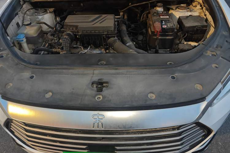 Used BYD Song Pro 2021 1.5T Automatic Xiaoyun Elite Edition Engine Bay
