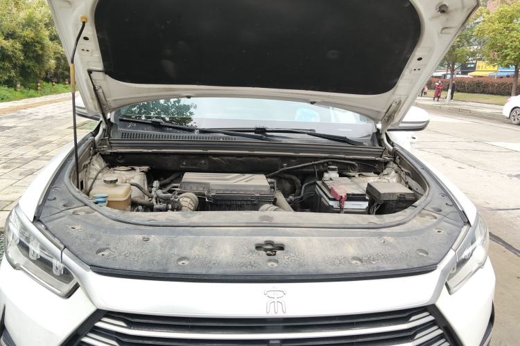 Used BYD Song Pro 2021 1.5T Automatic Xiaoyun Elite Edition Engine Bay